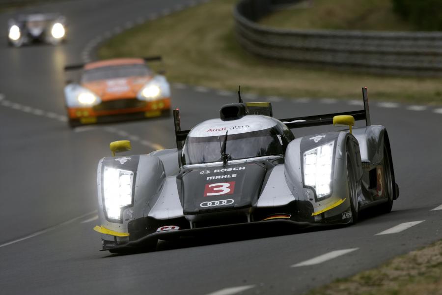  Audi R18 TDI Ultra Le Mans 24hr 2011 года  (фото 63 из 108)
